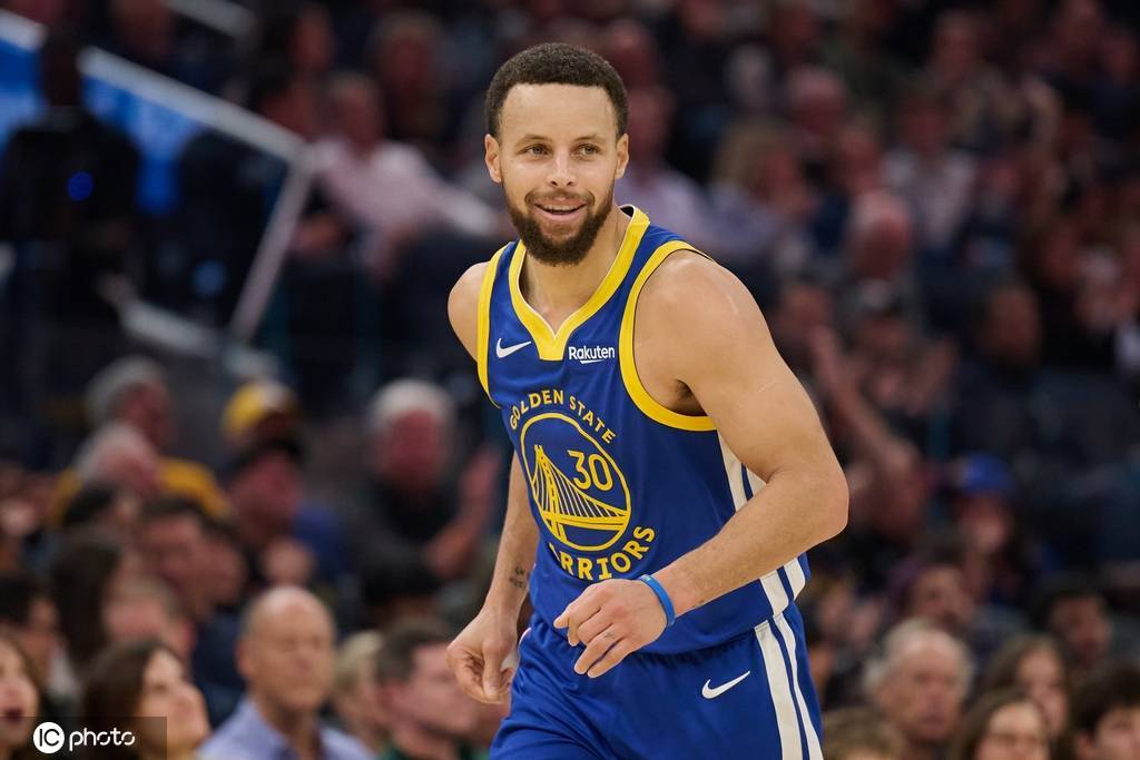 库里31+7+7巴特勒21分 字母哥空砍34分勇士力克雄鹿